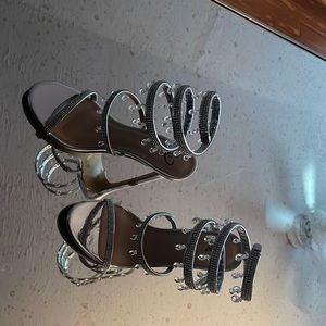 windsor wrap high heels, women’s size 8. only worn once, great condition!!!